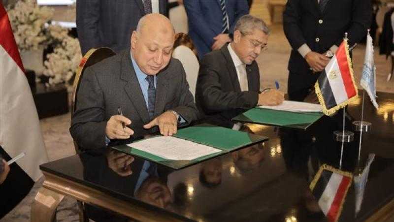 الضرائب واتحاد الغرف التجارية يوقعان اتفاقا محاسبيا عن نشاط تجارة الذهب بالتجزئة