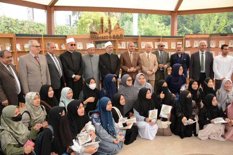 انطلاق معرض منظمة خريجي الأزهر الثالث للكتاب بالتعاون مع مجمع البحوث الإسلامية