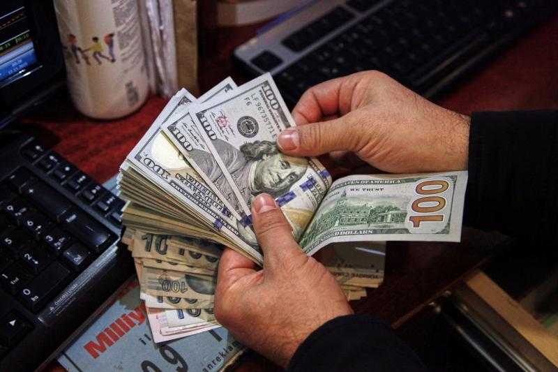 ارتفاع سعر الدولار اليوم الإثنين أمام الجنيه المصري في 3 بنوك