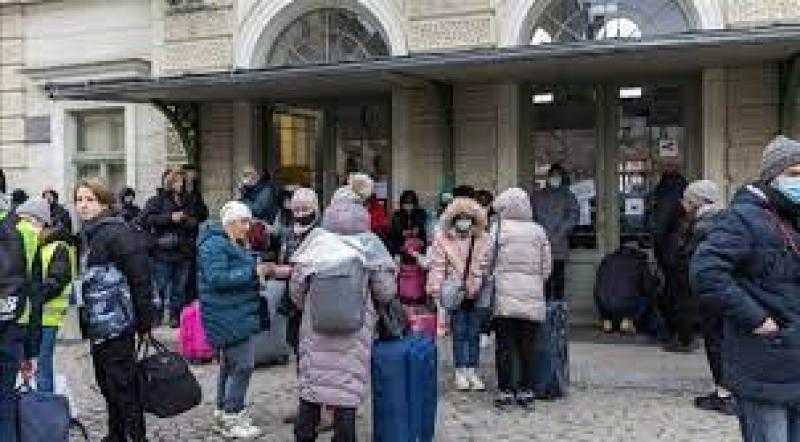 بولندا تستعد لاستقبال موجة جديدة من اللاجئين الأوكرانيين