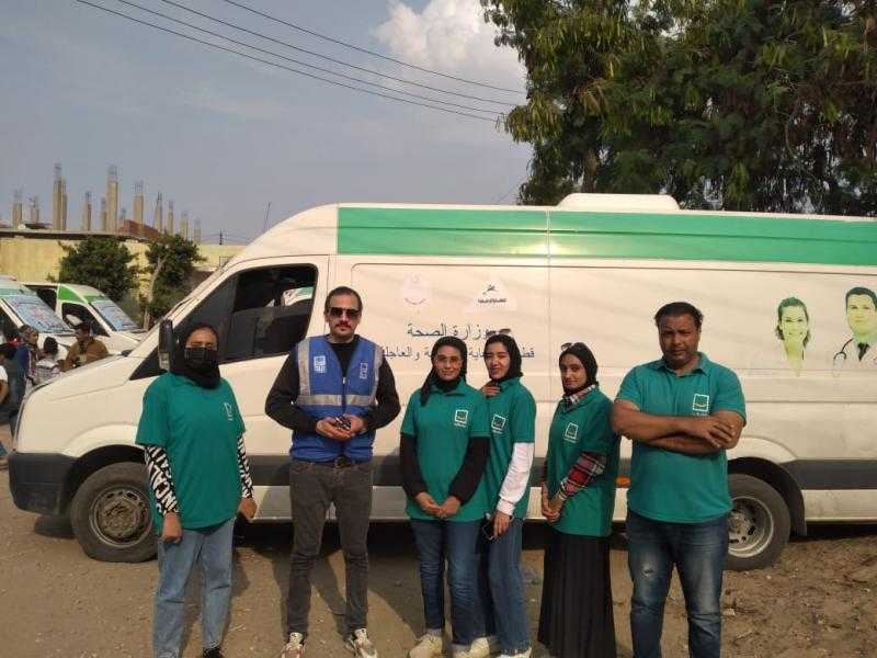 ضمن ”حياة كريمة”.. وزارة الصحة تنظم قافلة طبية بقرية تل أبو حامد بالإسماعيلية.. صور