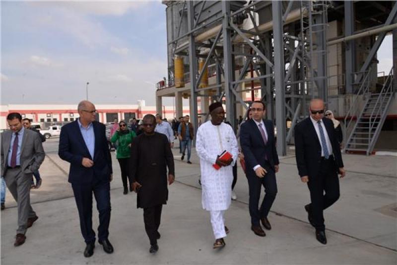 نائب محافظ الإسماعيلية يستقبل وفدا أفريقيا لزيارة مشروع صوامع أبو صوير