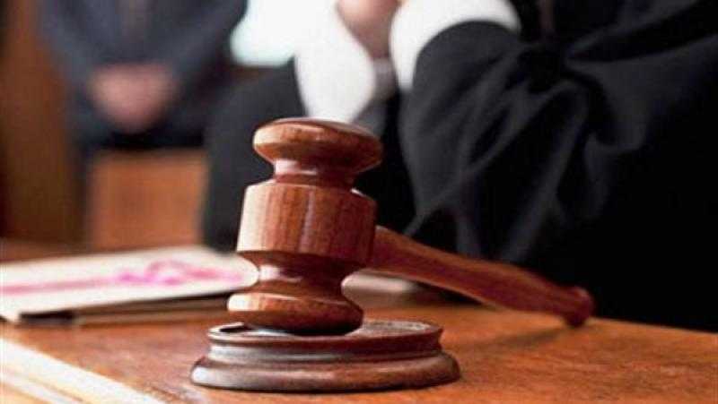 اليوم.. محاكمة 9 متهمين بانتحال صفة رجال شرطة