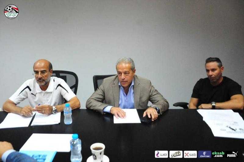 اتحاد الكرة ينهى أزمة حضور الجماهير مباراة مصر وبلجيكا.. وصلاح يعود من دبى