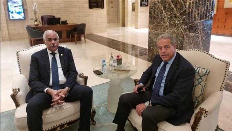 علام والدرندلي وعامر حسين يمثلون اتحاد الكرة في كونجرس فيفا