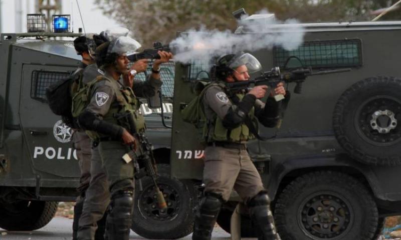 مستوطنون يقتحمون المسجد الأقصى تحت حماية الاحتلال