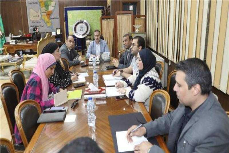 محافظ المنوفية يناقش خطة إنشاء مركز الأورام بمنوف ومستشفى الشهداء