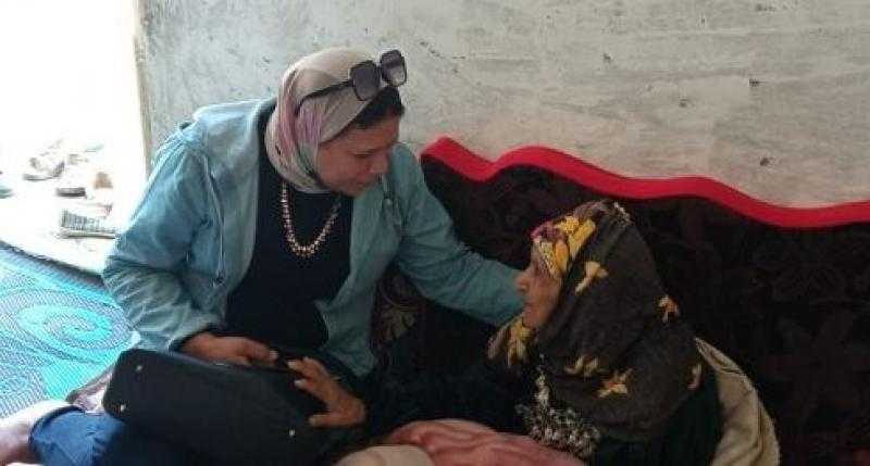 محافظ الشرقية يكلف ”القومي للمرأة” بزيارة ”سيدة فاقوس” المعتدي عليها من ابنها| صور