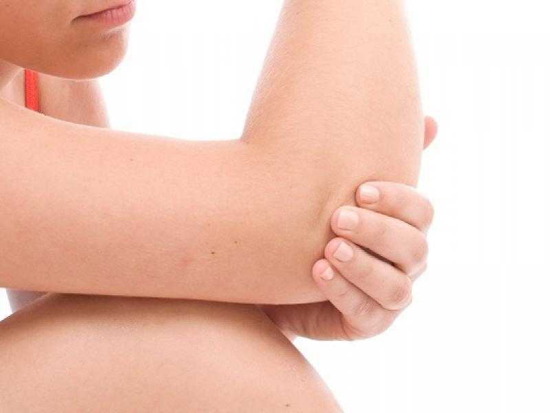 أعراض وأسباب وعلاج خشونة الكوع