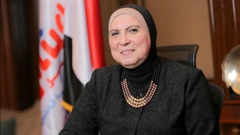 جهاز تنمية المشروعات ينقل أجواء معرض «تراثنا» الي باريس
