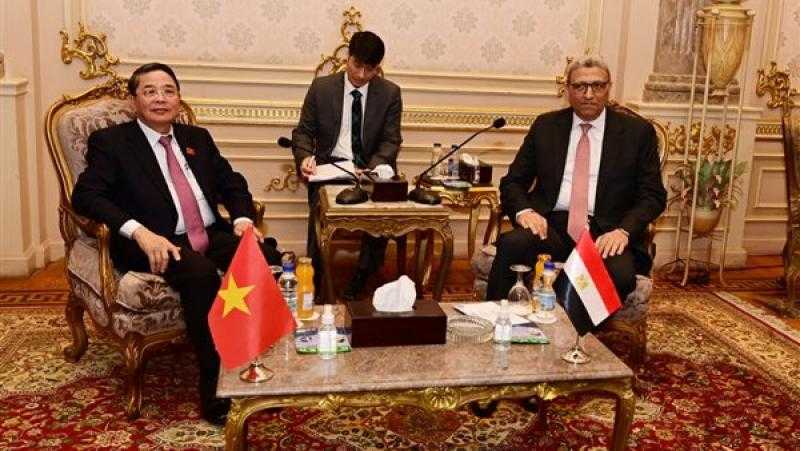 وكيل أول النواب يلتقي نائب رئيس الجمعية الوطنية الفيتنامية.. صور