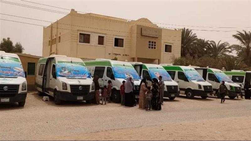 «صحة المنيا» تنظم قافلة طبية لأهالي مركز بني مزار