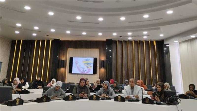 القوى العاملة: ندوة توعوية في مجال عمل المرأة وتفعيل دورها بأسوان.. صور