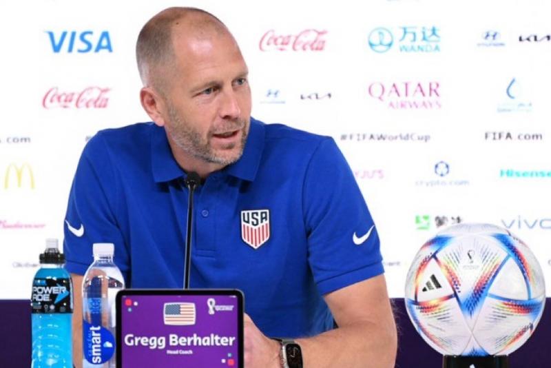 مدرب الولايات المتحدة يطالب لاعبيه بضرورة التركيز في لقاء إيران