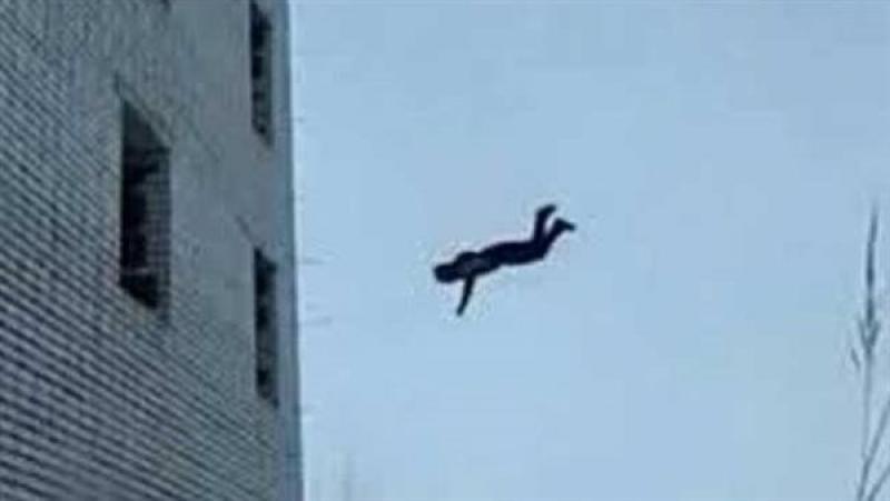 مصرع ربة منزل حاولت الهروب من شقة الزوجية في أكتوبر