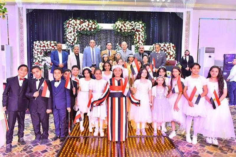 محافظ أسيوط يشهد احتفالية مدارس ديروط لمواجهة التغيرات المناخية والحفاظ على البيئة