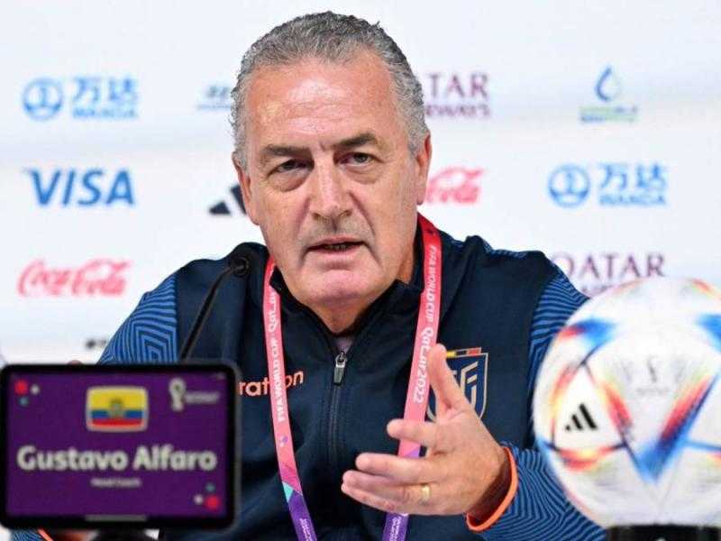 مدرب الإكوادور: نشعر بألم كبير والتفاصيل أحدثت الفارق أمام السنغال