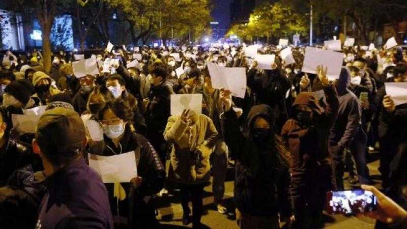 بكين تهدد بحملة قمع صارمة إذا تكررت المظاهرات ضد سياسة ”كوفيد”