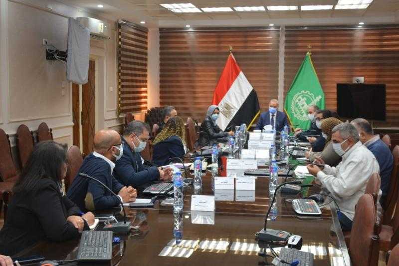 محافظ القليوبية يطلق مبادرة ”ازرع” لدعم زراعة 20 ألف فدان قمح