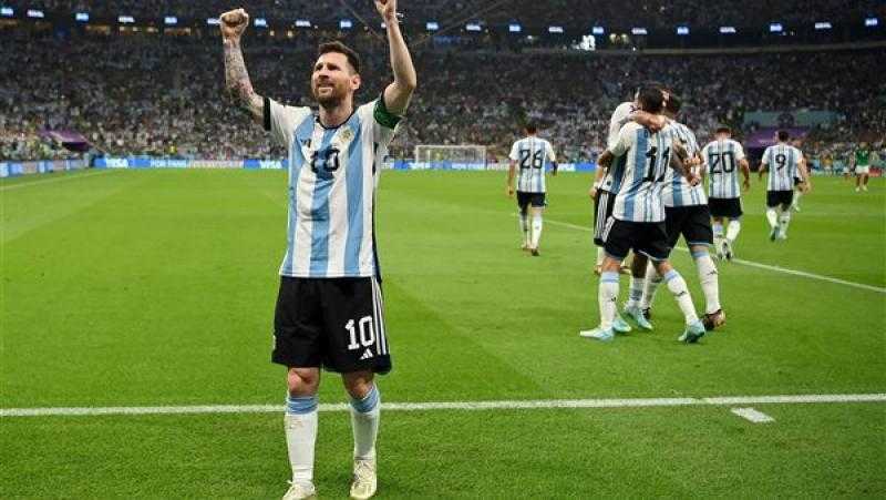 ميسي بعد تأهل الأرجنتين لدور الـ16 بالمونديال: أصبحنا أقوى بعد هذا الخطأ