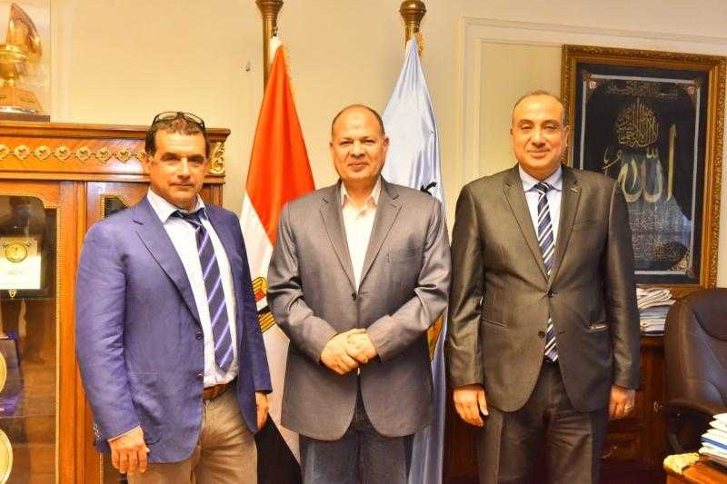 محافظ أسيوط يبحث التوسع في محطات الغاز الطبيعي والوقود السائل