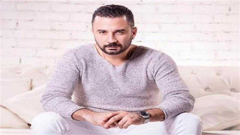 أحمد سعيد عبد الغني ينتهي من «بعد النهاية» ويبدأ «الأصلي»