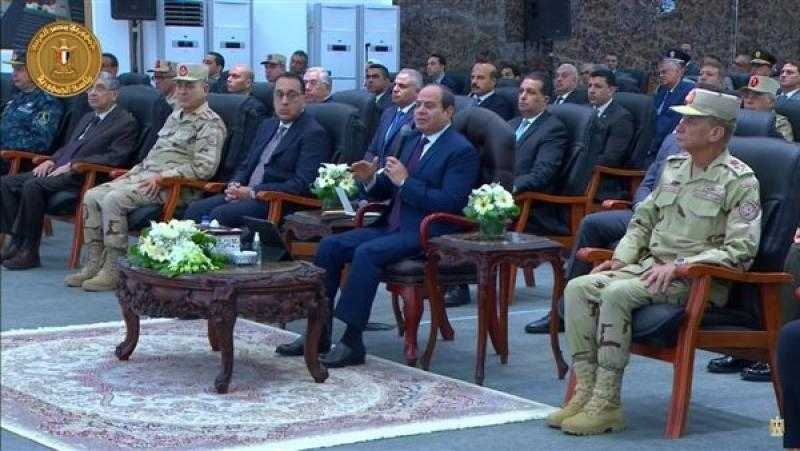 الرئيس السيسي: ننفذ شبكة طرق تخدم 100 مليون مواطن لأكثر من 10 سنوات مقبلة