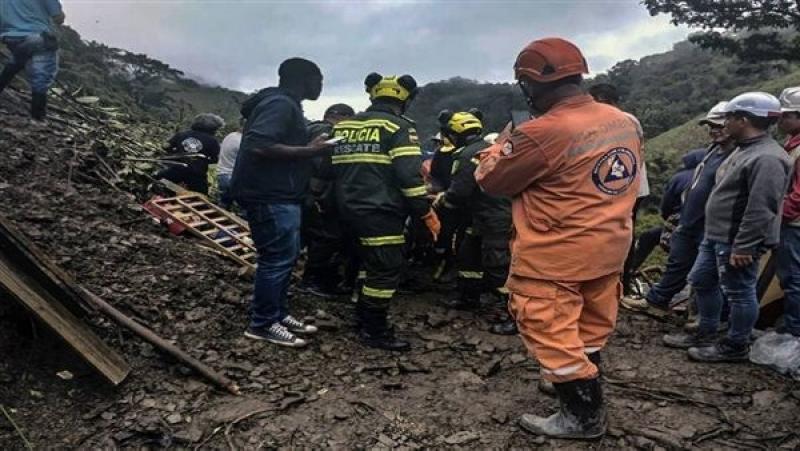 ارتفاع حصيلة ضحايا انزلاق التربة في كولومبيا إلى 34 قتيلًا