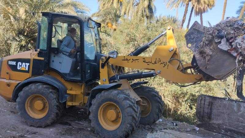 محافظ أسيوط: تكثيف جهود النظافة ورفع 300 طن مخلفات بـ 5 مراكز