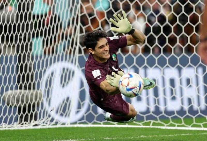 كأس العالم 2022.. ياسين بونو رجل مباراة المغرب وإسبانيا