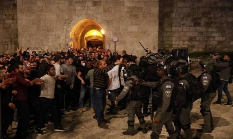 مواجهات بين الفلسطينيين والاحتلال الإسرائيلى فى مناطق متفرقة بالضفة الغربية