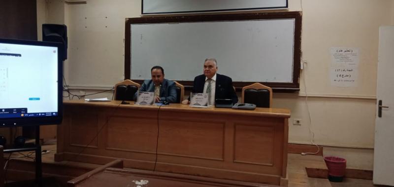 جانب من اللقاء 