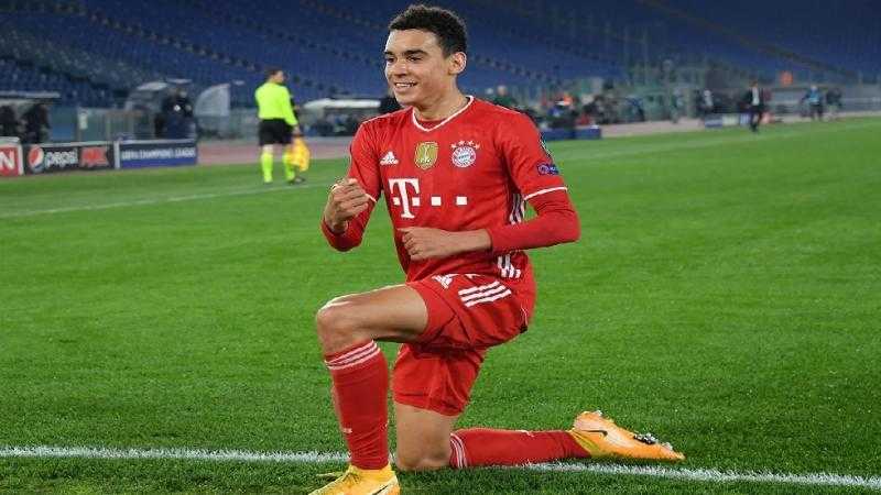 بايرن ميونخ يستهدف تمديد عقد جمال موسيالا