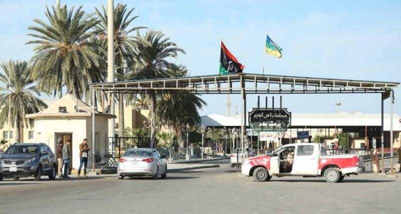 افتتاح 4 بوابات جديدة بمعبر رأس جدير الحدودي بين تونس وليبيا