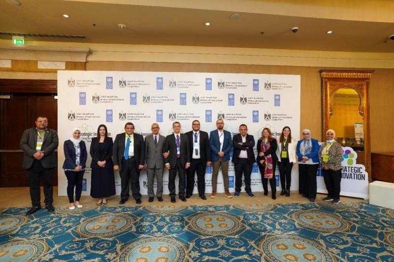 بنك التعمير والإسكان يولي اهتماما ملحوظا بتطوير أنشطة مراكز تطوير الأعمال غير المالية