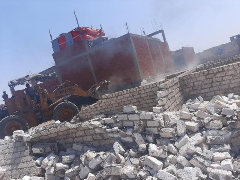 استمرار إزالة المباني المتعارضة مع توسعة الطريق الدائري في القليوبية