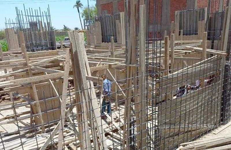 إزالة بناء مخالف من هذه المنطقة في حلوان