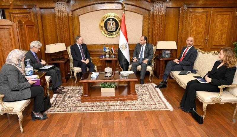 وزير التجارة يبحث مع الاتحاد الأوروبي جذب الشركات للاستثمار في مصر والتصدير لإفريقيا