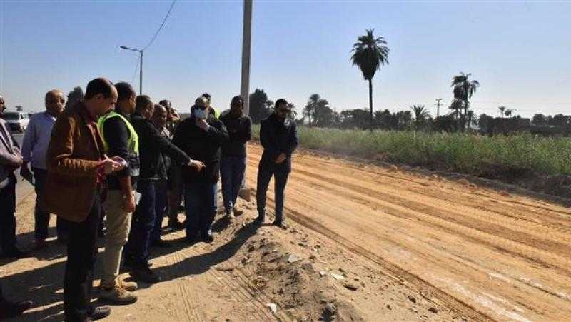 محافظ أسيوط يتفقد أعمال تنفيذ المرحلة الأولى من ازدواج طريق ”أسيوط - ديروط” الزراعي