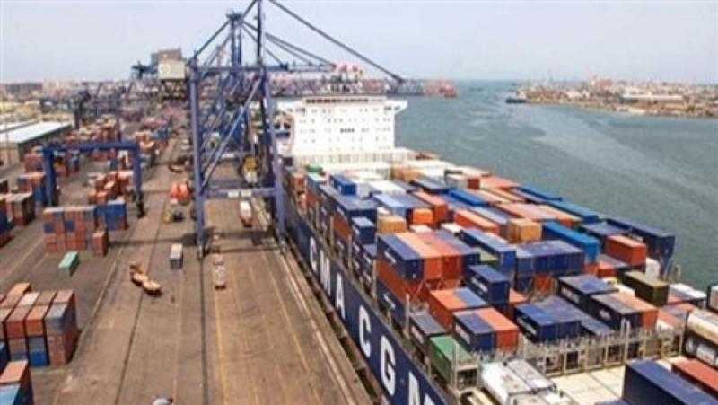 تداول 11 ألف طن بضائع و591 شاحنة بموانئ البحر الأحمر