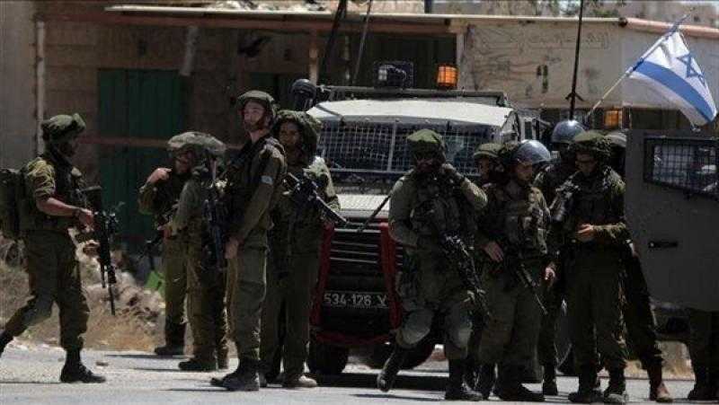 القوات الإسرائيلية تعتقل 41 فلسطينيا من مدن الضفة الغربية