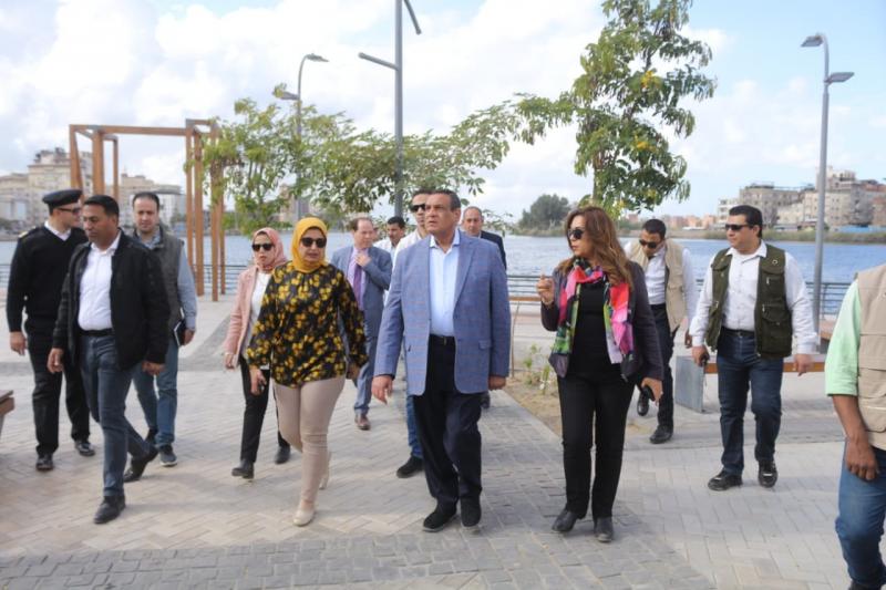 وزير التنمية المحلية يزور حديقة بنت الشاطئ بعد تطويرها في دمياط