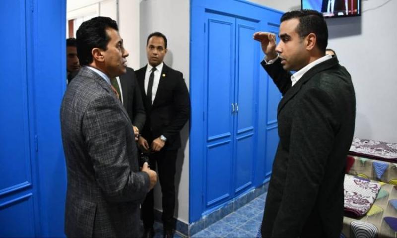 وزير الشباب والرياضة يتفقد معسكر لاعبى مشروع كابيتانو مصر بالإسكندرية