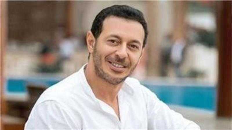 مصطفى شعبان في مستشفى العجوزة بسبب «بابا المجال»