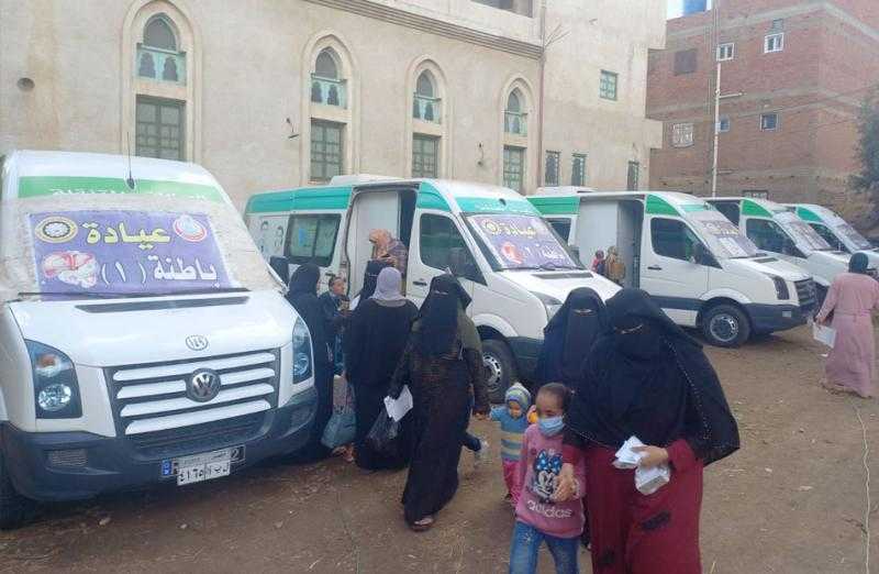 علاج 2308 مواطنين خلال قافلة طبية في الصالحية بمحافظة الشرقية