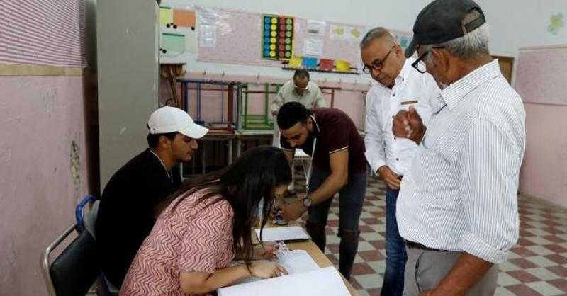 هيئة الإنتخابات التونسية: تم فتح جميع مراكز الاقتراع في التوقيت القانوني بنسبة 100%