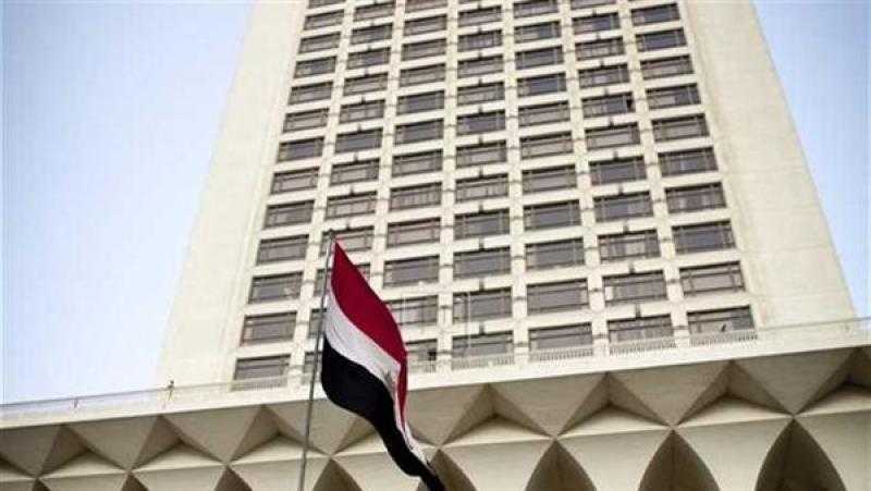الخارجية تحذر المصريين من السفر إلى عُمان للبحث عن عمل بموجب تأشيرات سياحية
