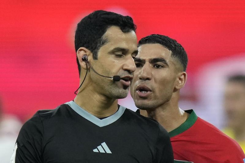 خط أحمر