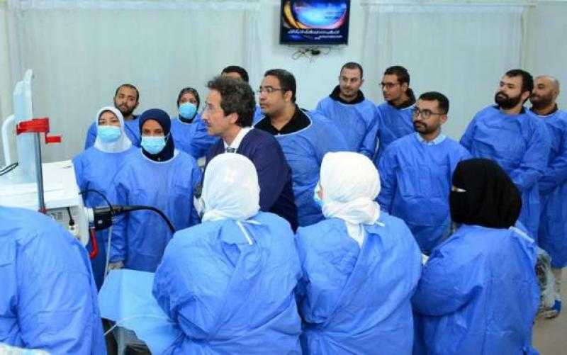 التشغيل التجريبي لأكبر وحدات المناظير في وسط الدلتا بجامعة طنطا