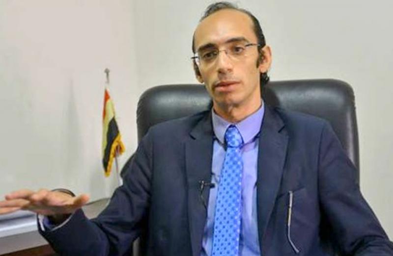 النائب محمد عبدالعزيز